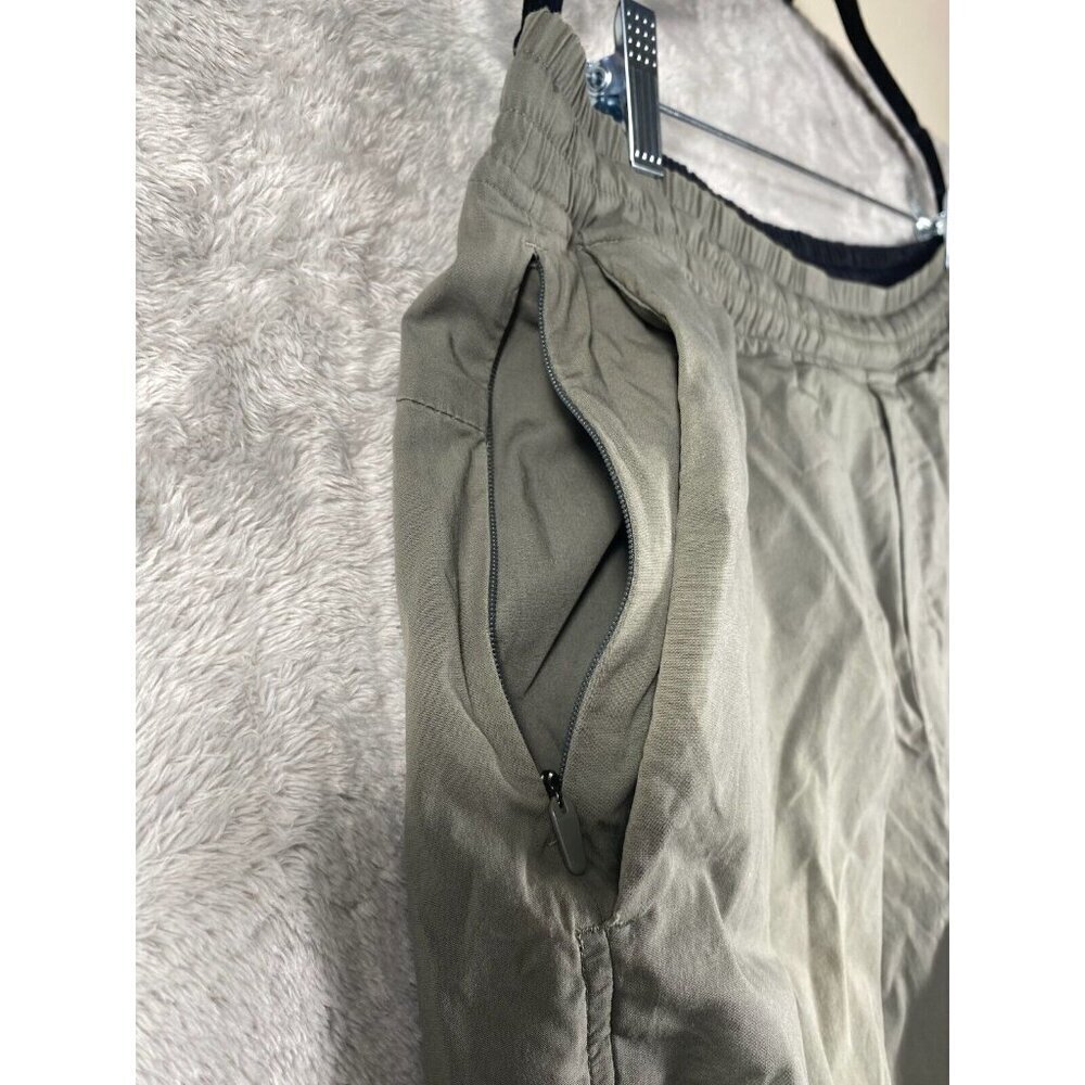 Lululemon Shorts Large Pull On Drawstring Solid 8… - image 4